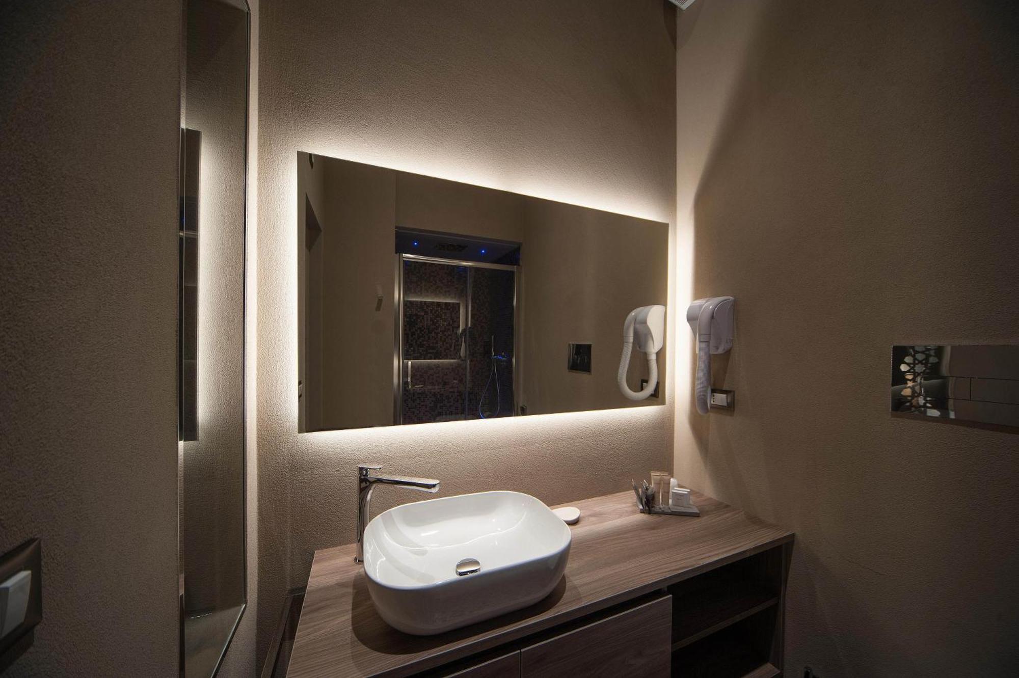 Antica Dimora Luxury Rooms บาร์เลตตา ภายนอก รูปภาพ